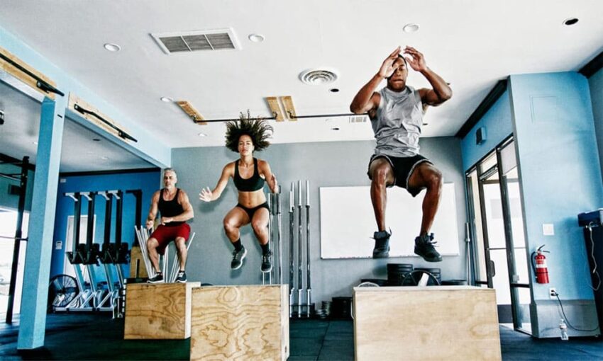 Latihan plyometric menggunakan alat untuk meningkatkan kecepatan tubuh dan kekuatan otot