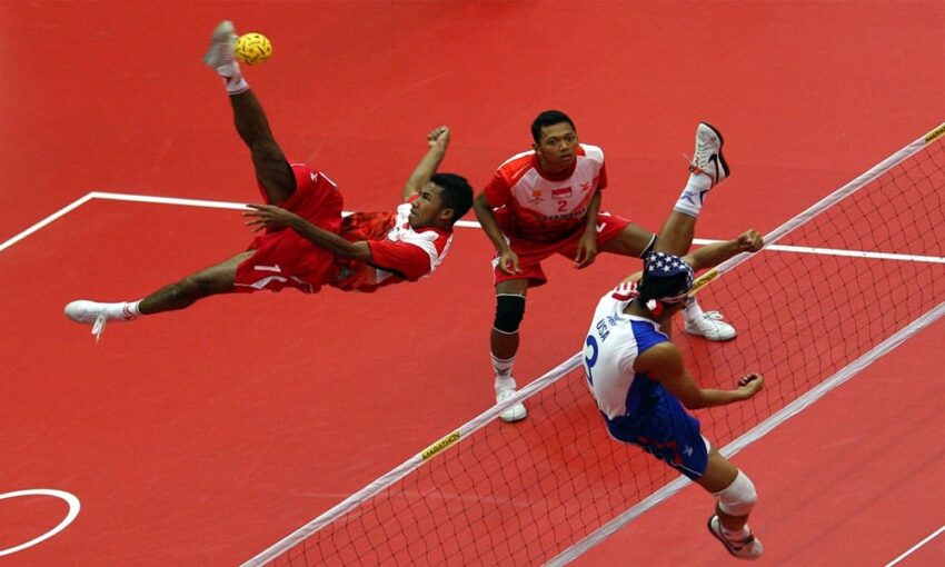 Olahraga sepak takraw meningkatkan daya tahan tubuh dan kebugaran